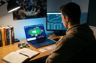 PokerTown מציגה: המדריך המלא למשחק פוקר באינטרנט למתחילים
